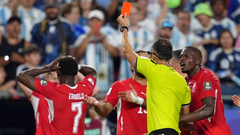 Μουντιάλ 2026: Η IFAB αλλάζει κανονισμό που έφερε αποβολή υπέρ της Αργεντινής (vid)